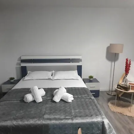 Garsoniera Mihaela Craiova