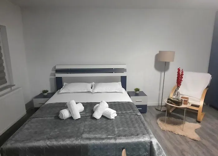 Garsoniera Mihaela Craiova